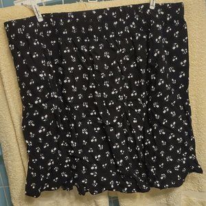 Hot Topic Black & White Mushroom Ruffle Shorts ALTERED SIZE